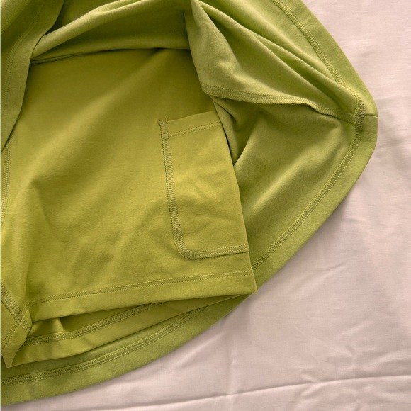 Lime Green Women's Tennis Set - Picture 3 of 6